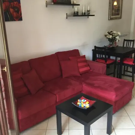 Il Posto Ideale - With Private Parking Apartment Rome